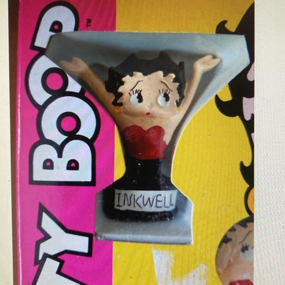 🌟SALE🌟 Betty Boop Magnets - 1 Set Includes 2 Magnets in Box - NIB - (Unopened) - Picture 3 of 4